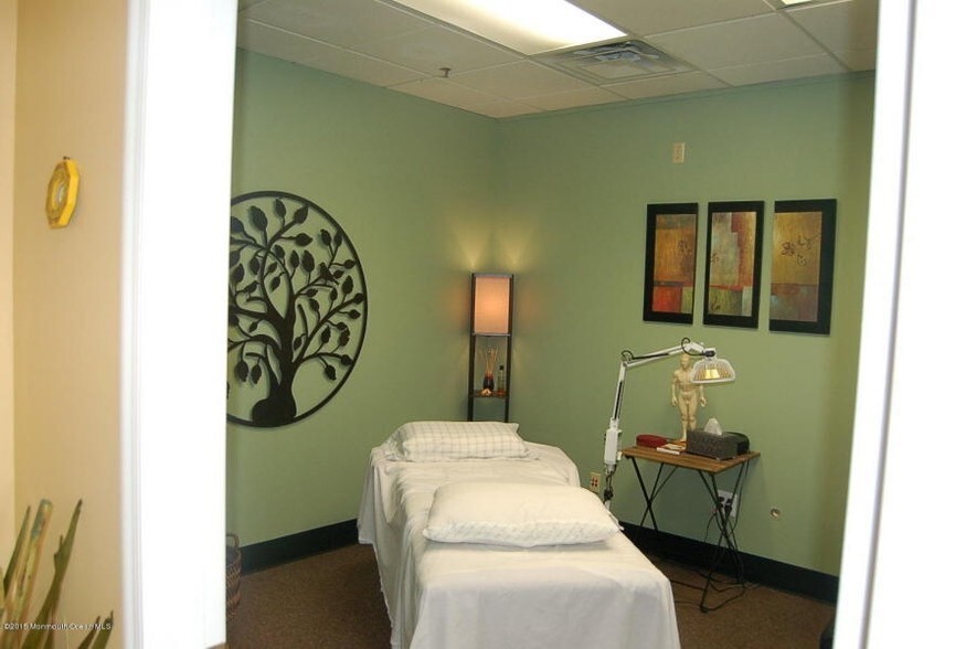 More Photos Of 864 Route 37 W, Toms River Freestanding For Lease