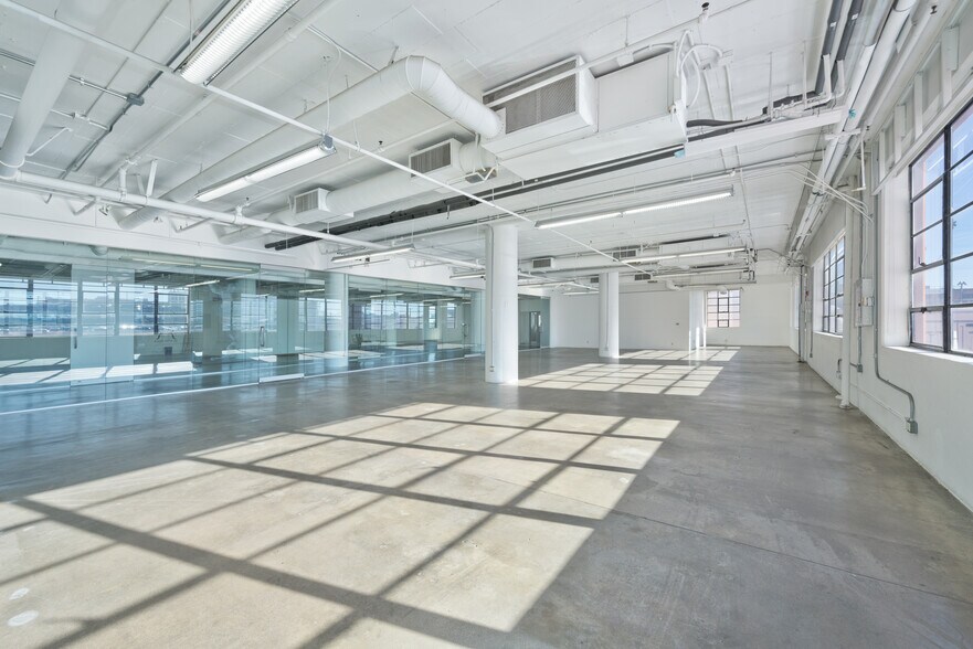 More Photos Of 910 S Los Angeles St, Los Angeles Loft Creative Space For Lease