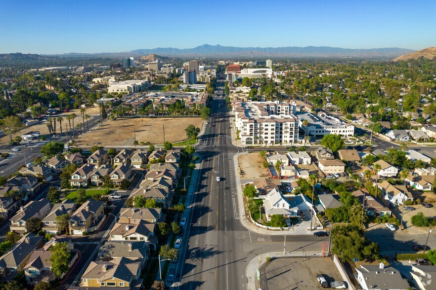 More Photos Of 3071 Market St, Riverside Land For Sale