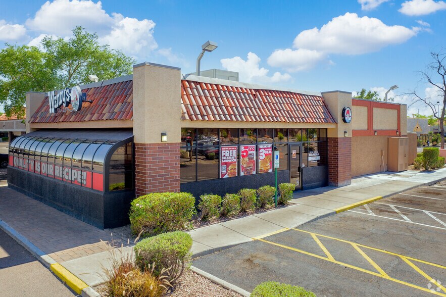 More Photos Of 5905 W Bell Rd, Glendale Unknown For Lease