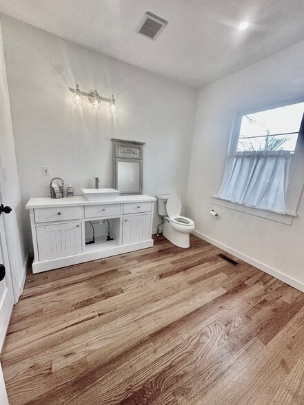 More Photos Of 257 Sound Beach Ave, Old Greenwich Office For Lease
