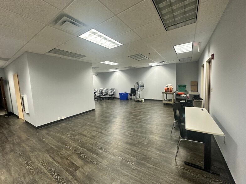 More Photos Of 6525 Shiloh Rd, Alpharetta Office Residential For Sale