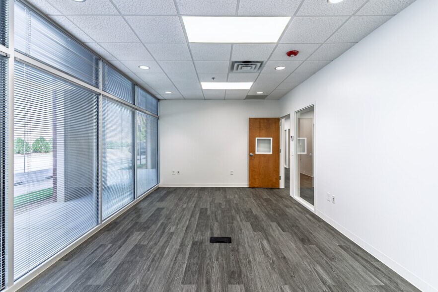 More Photos Of 5150 Oakley Industrial Blvd, Fairburn Distribution For Lease