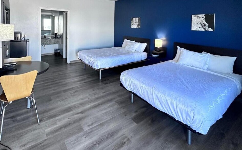 More Photos Of 20 Swenson Way, Dillon Hotel For Sale