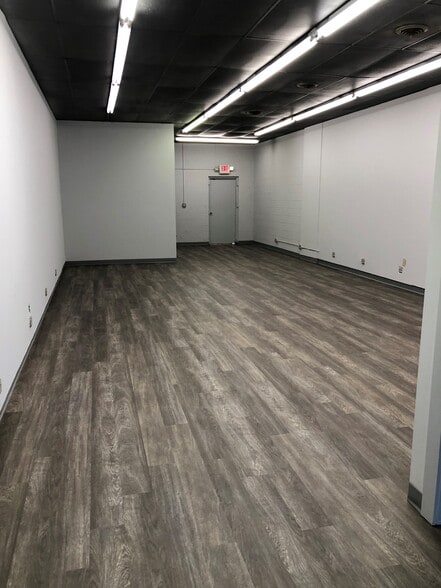 More Photos Of 3903-3919 Southern Ave, Shreveport Storefront Retail Office For Lease