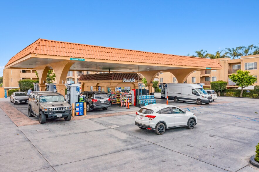 More Photos Of 26015 Bouquet Canyon Rd, Santa Clarita Service Station For Sale