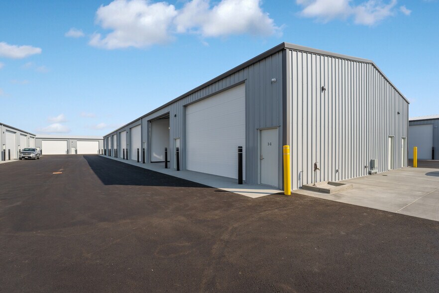 More Photos Of 300 Wellhouse Loop, Richland Self Storage For Lease