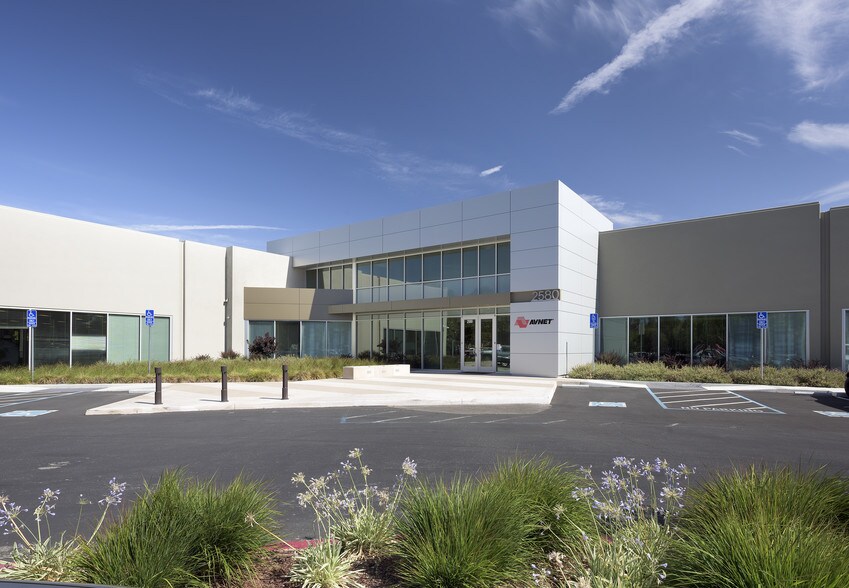 More Photos Of 2580-2584 Junction Ave, San Jose Research And Development For Lease