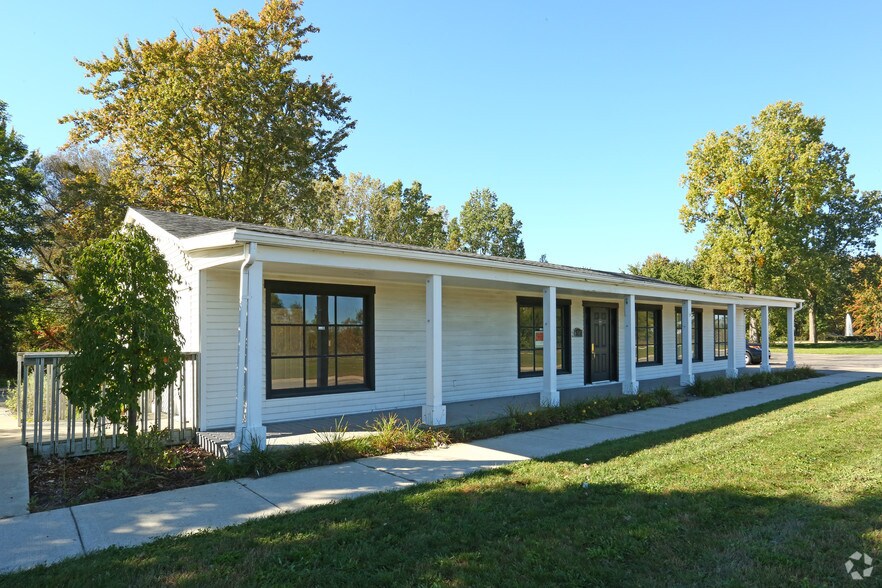 Primary Photo Of 6585 Jackson Rd, Ann Arbor Medical For Sale