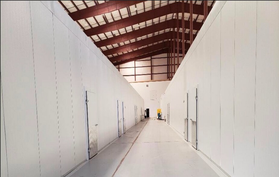 More Photos Of 1581 Boyles Way, Camp Verde Manufacturing For Sale