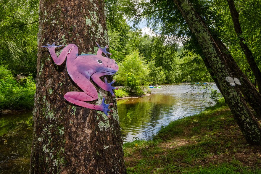 More Photos Of 892 Edelweiss Strasse, Helen Hotel For Sale