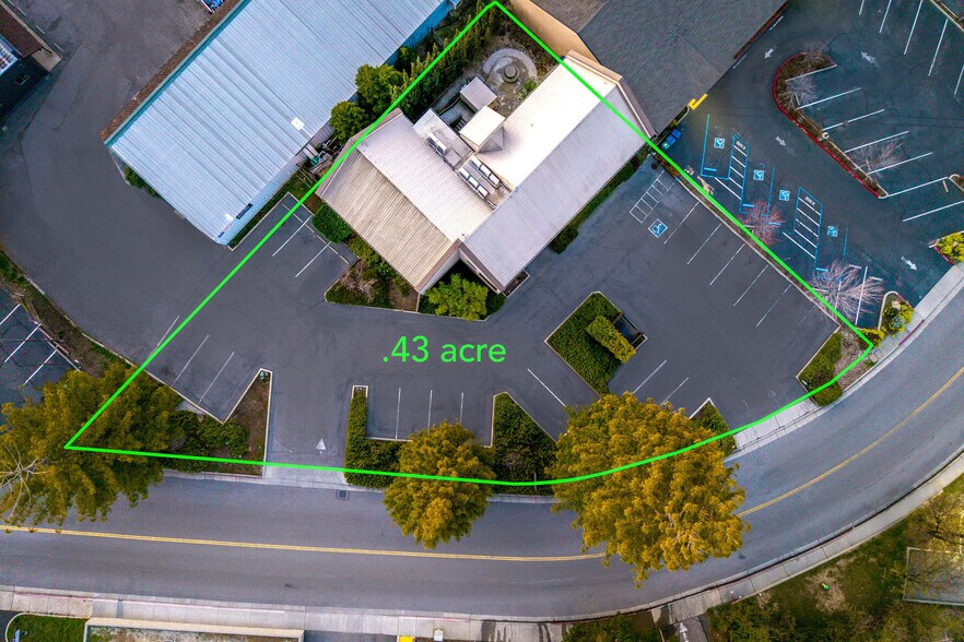 More Photos Of 741-749 Maltman Dr, Grass Valley Office For Sale