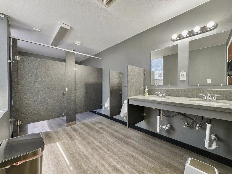 More Photos Of 909 N D St, San Bernardino Office For Sale