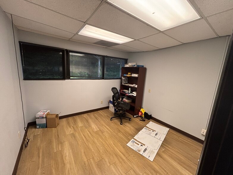More Photos Of 1798 Montreal Cir, Tucker Office For Sale