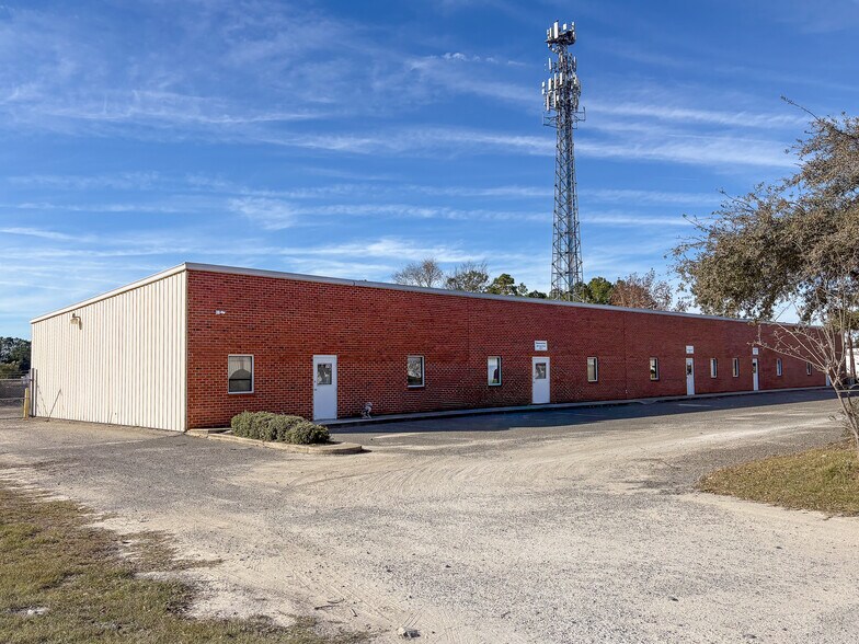 Primary Photo Of 220 Eagle Rd, Goose Creek Light Distribution For Lease