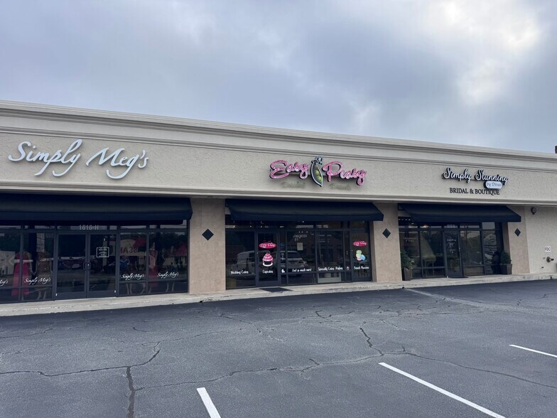 More Photos Of 1616 Battleground Ave, Greensboro Freestanding For Lease