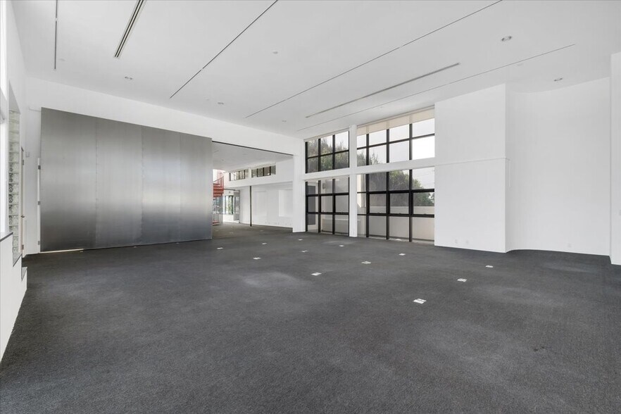 More Photos Of 2525 Main St, Santa Monica Office For Lease