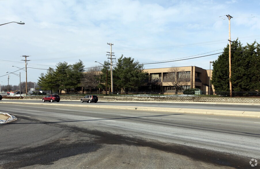 More Photos Of 3905 National Dr, Burtonsville Unknown For Lease