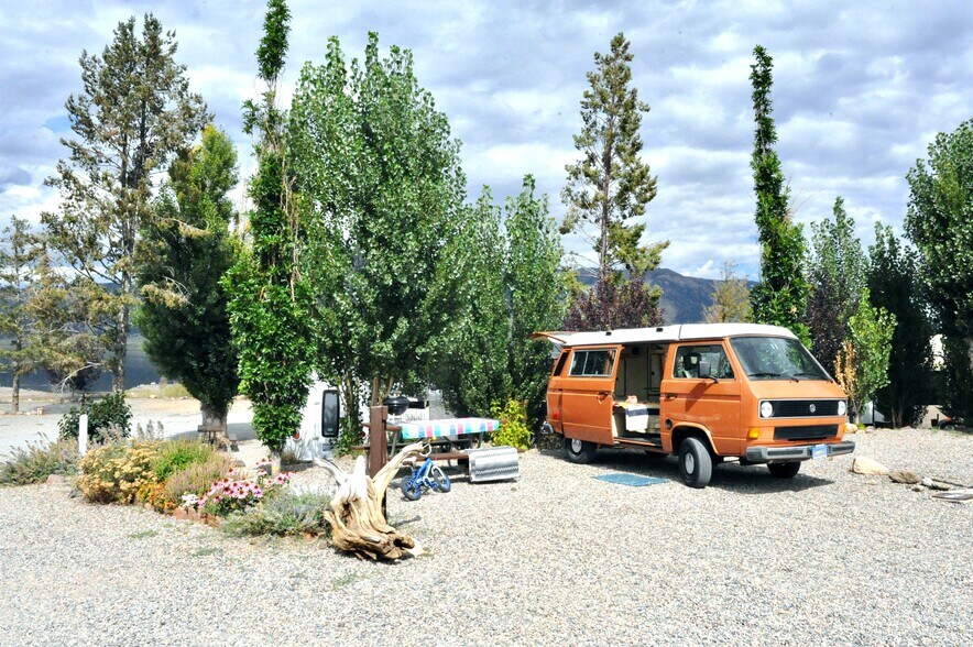 More Photos Of 2399 Hwy 182, Bridgeport Trailer Camper Park For Sale