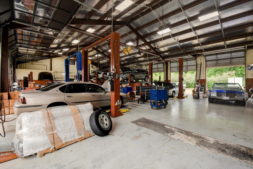 More Photos Of 1141 Us-90-Alt Hwy, Richmond Auto Repair For Sale