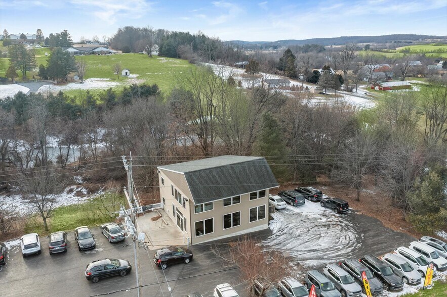 More Photos Of 4028 Hanover Pike, Manchester Auto Repair For Sale