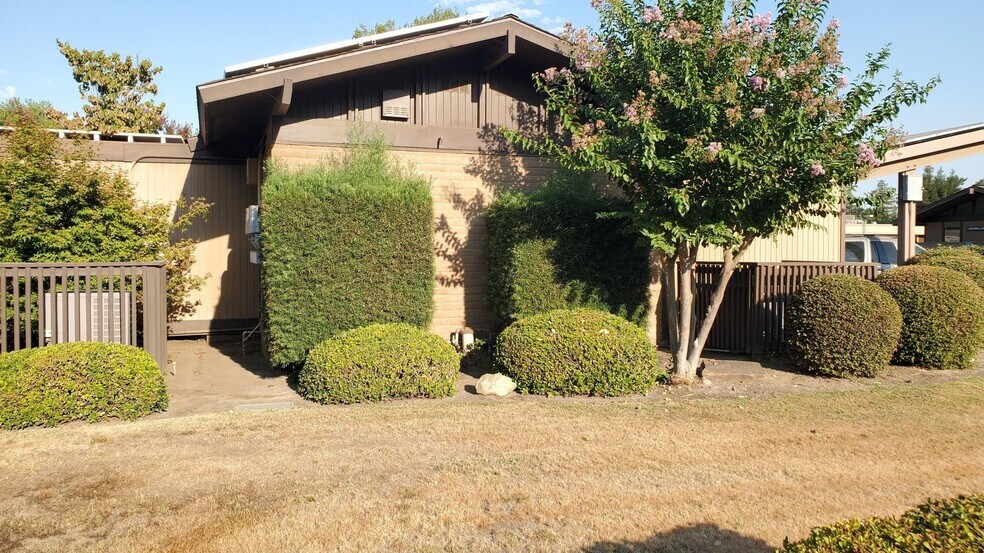 More Photos Of 2740 W Main St, Visalia Medical For Lease