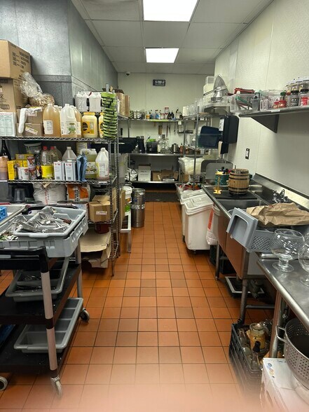More Photos Of 132 Keller St, Petaluma Restaurant For Sale