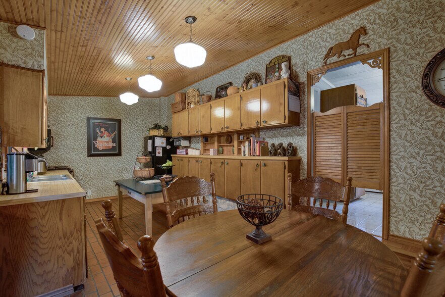 More Photos Of 7367 River Rd, New Braunfels Lodge Meeting Hall For Sale