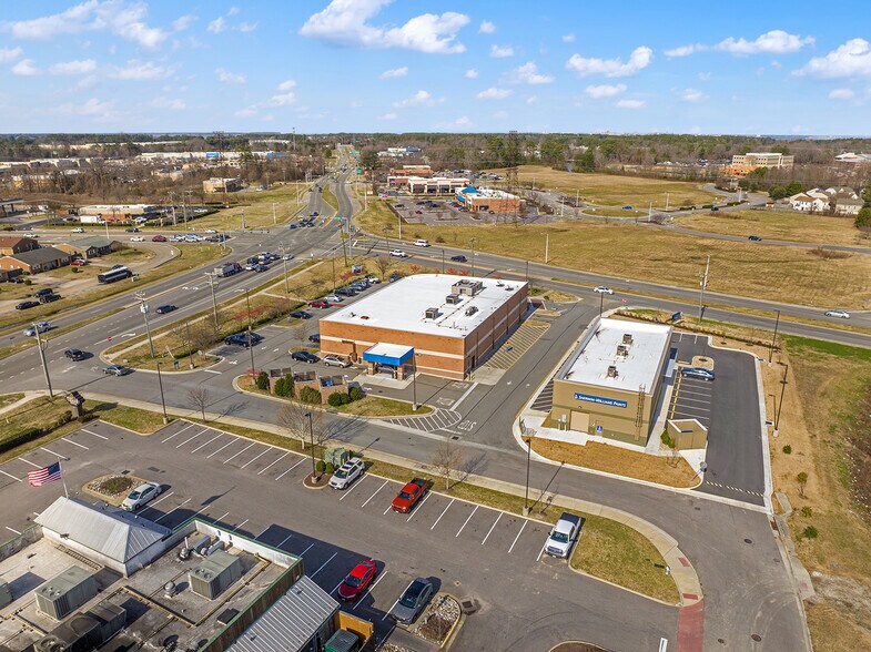 More Photos Of 6150 Old College Dr, Suffolk Drugstore For Sale