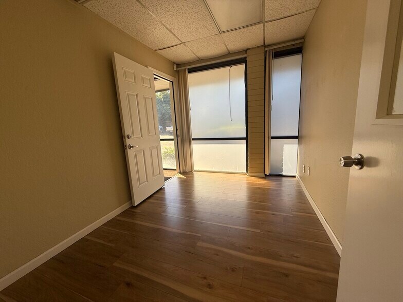 More Photos Of 5637 N Pershing Ave, Stockton Medical For Lease