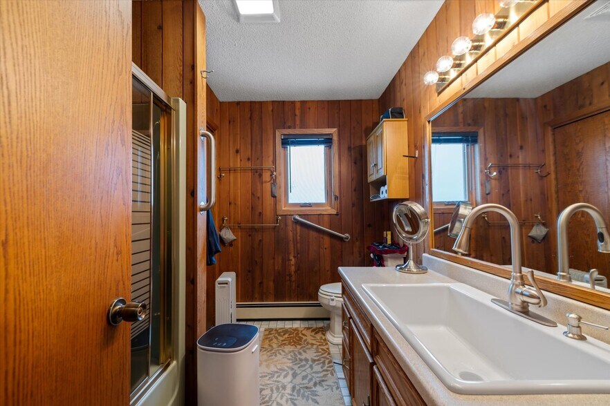 More Photos Of 401 E Sheridan St, Ely Convenience Store For Sale