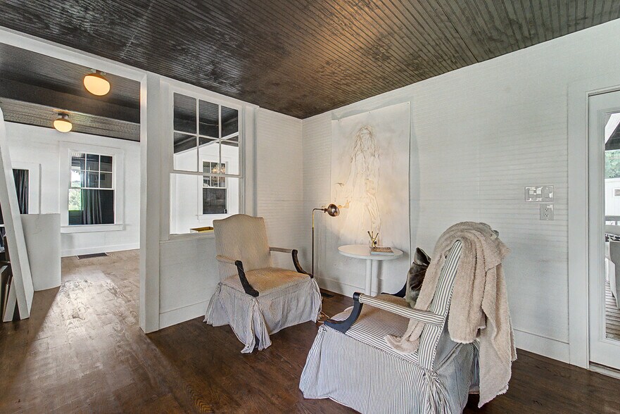 More Photos Of 31 Earl St, Clayton General Retail For Sale