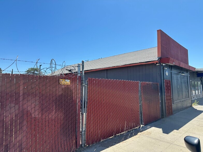 Primary Photo Of 4414 E Belmont Ave, Fresno General Retail For Sale