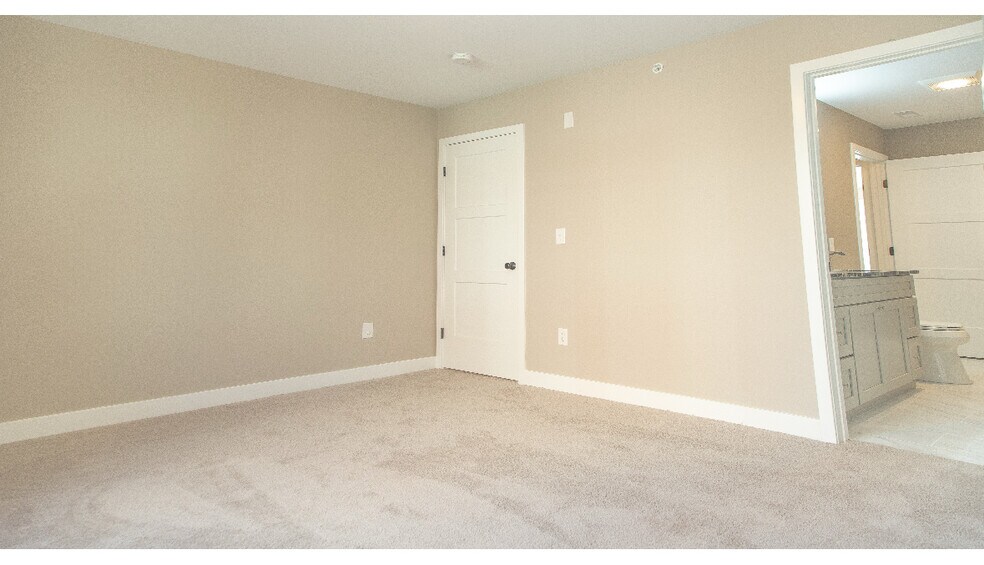 More Photos Of 60 Richards St, Worcester Apartments For Sale