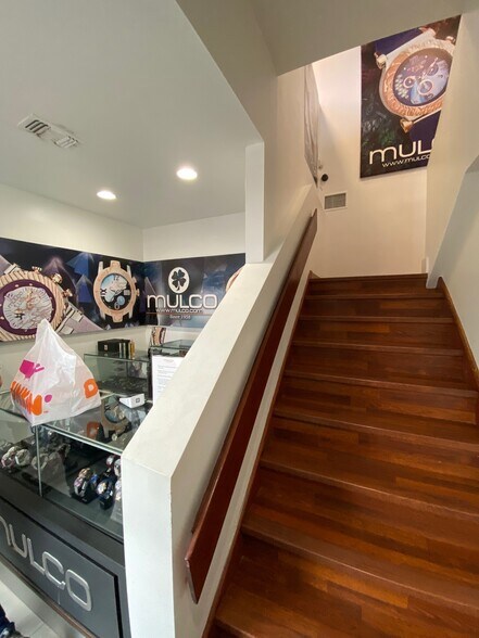 More Photos Of 20101-20161 NE 16th Pl, Miami Loft Creative Space For Sale