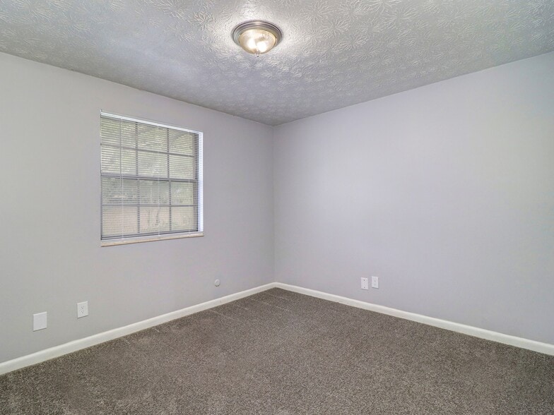 More Photos Of 7011 San Ramon Pl, Tampa Apartments For Sale