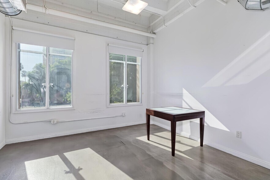 More Photos Of 6253 Hollywood Blvd, Los Angeles Loft Creative Space For Sale
