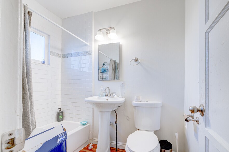 More Photos Of 4810 W 104th St, Inglewood Apartments For Sale