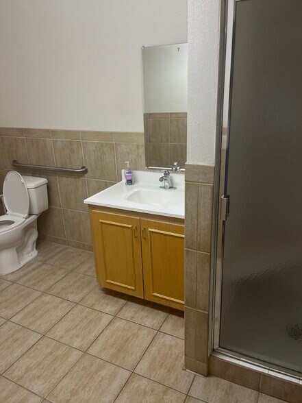 More Photos Of 6236 Laredo St, Las Vegas Office For Sale