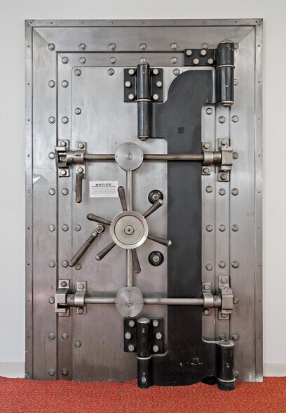 More Photos Of 2411 Santa Clara Ave, Alameda Bank For Lease