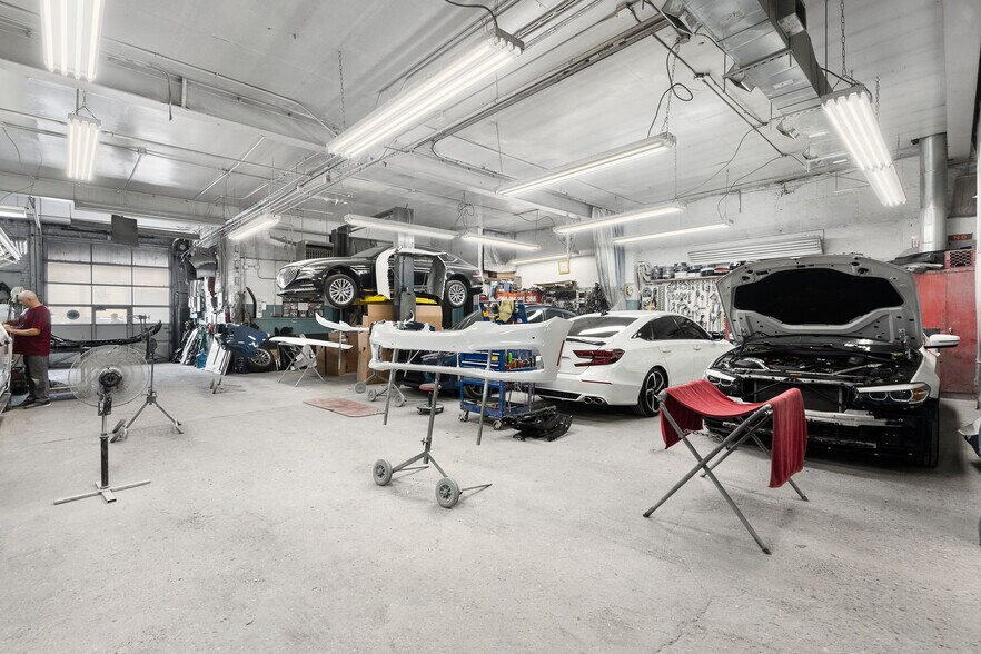 1380 Utica Ave, Brooklyn, NY 11203 Auto Repair For Sale