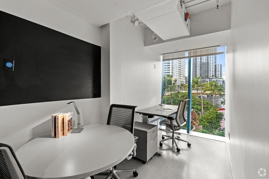 More Photos Of 333 Las Olas Way, Fort Lauderdale Coworking Space