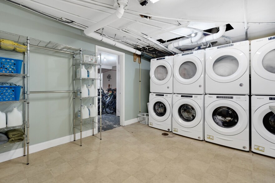 More Photos Of 401 Kenilworth Rd, Louisville Apartments For Sale