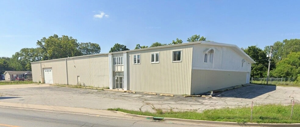 Primary Photo Of 3300 Lower Huntington Rd, Fort Wayne Warehouse For Sale