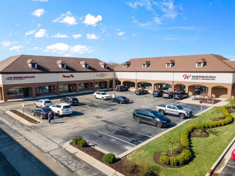 More Photos Of 99 E Carmel Dr, Carmel Storefront Retail Office For Lease