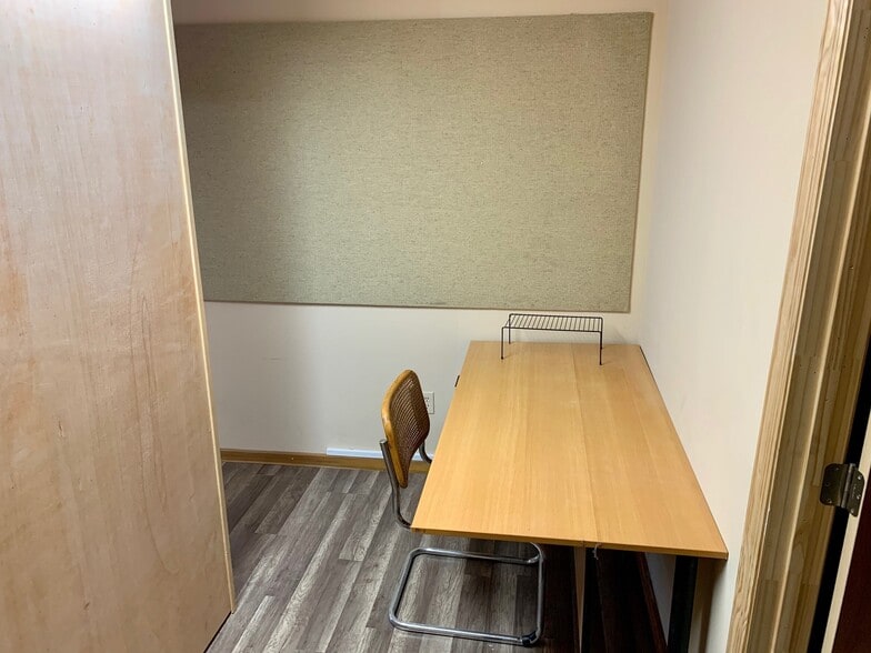 More Photos Of 91 Green St, Huntington Office Residential For Sale