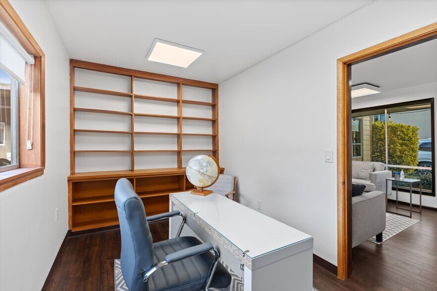 More Photos Of 112 3rd Ave S, Edmonds Loft Creative Space For Lease