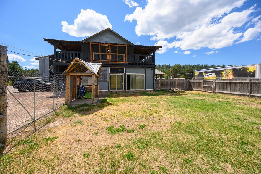 More Photos Of 109455 Highway 97 N, Chemult Hotel For Sale