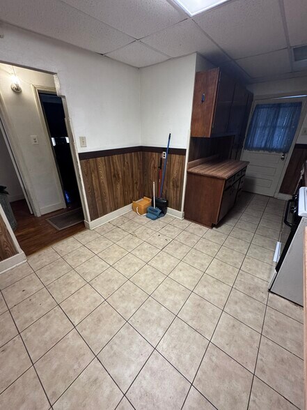 More Photos Of 304 Clearview Pky, Metairie Medical For Sale