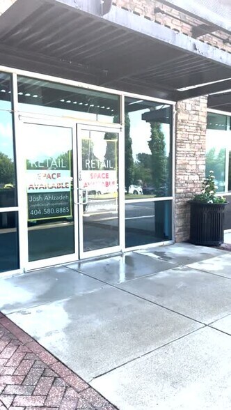 Primary Photo Of 10779 Alpharetta Hwy, Roswell Unknown For Lease